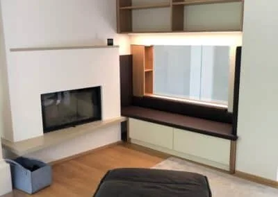 Fenster Leder-Sitzbank mit integriertem deckenhohen Regal